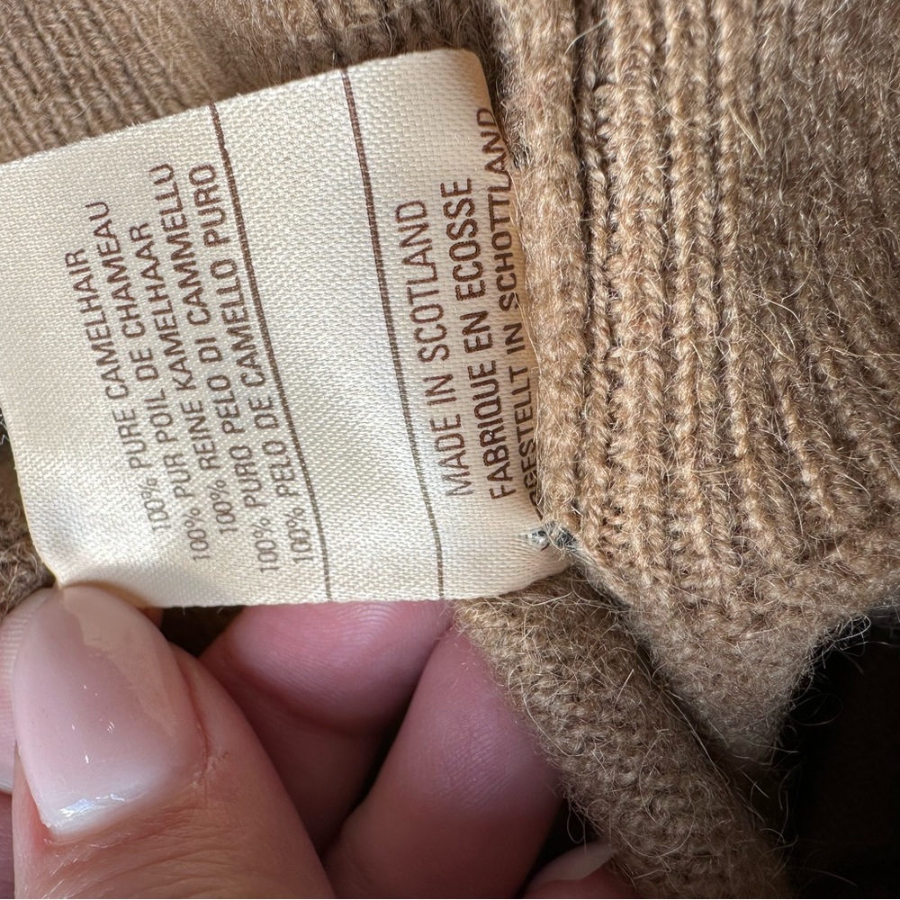 Elegant Brown Women's Sweater Set - Picture 10 of 16